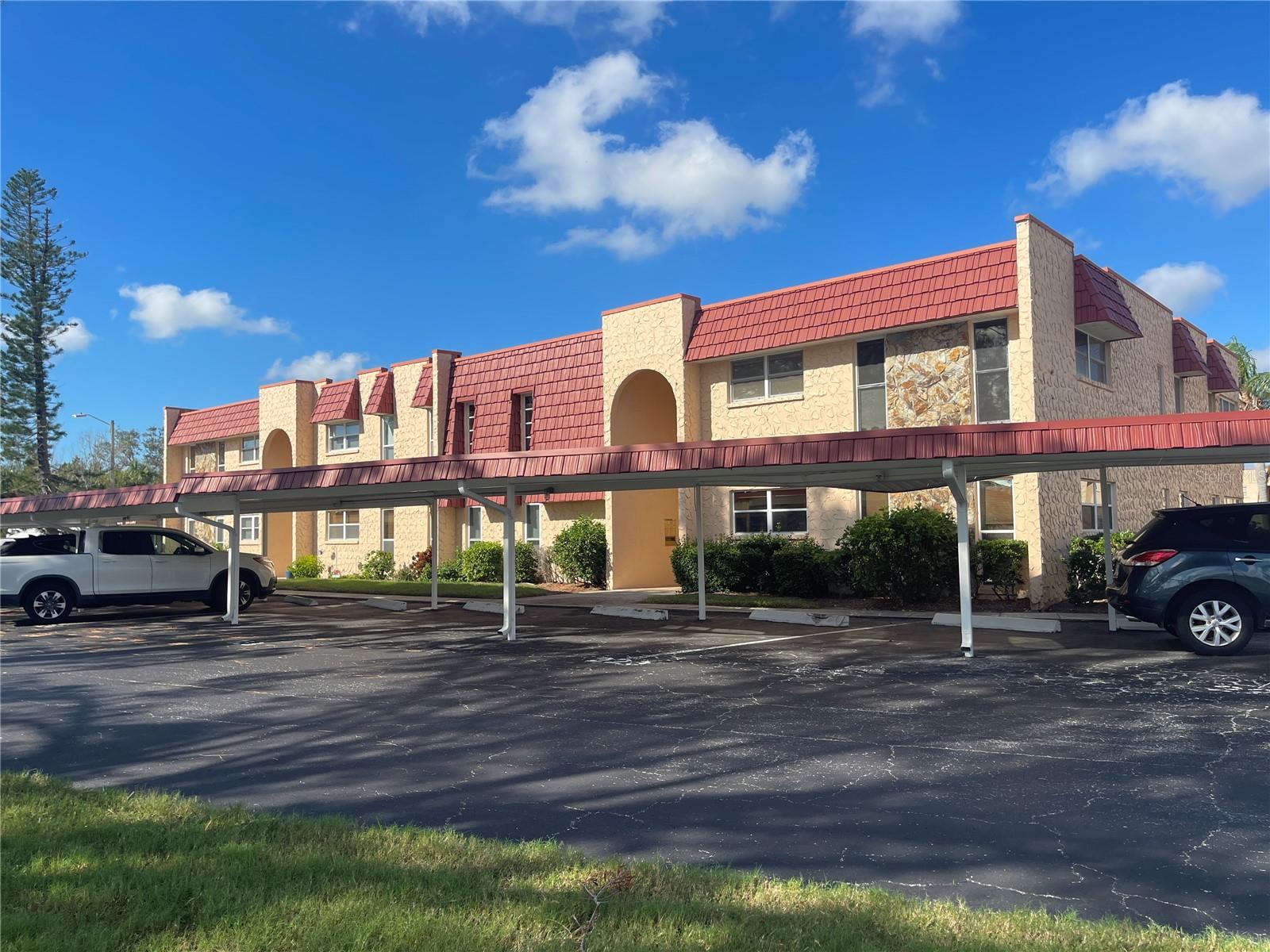 GARDENS THE CONDO - Residential Lease