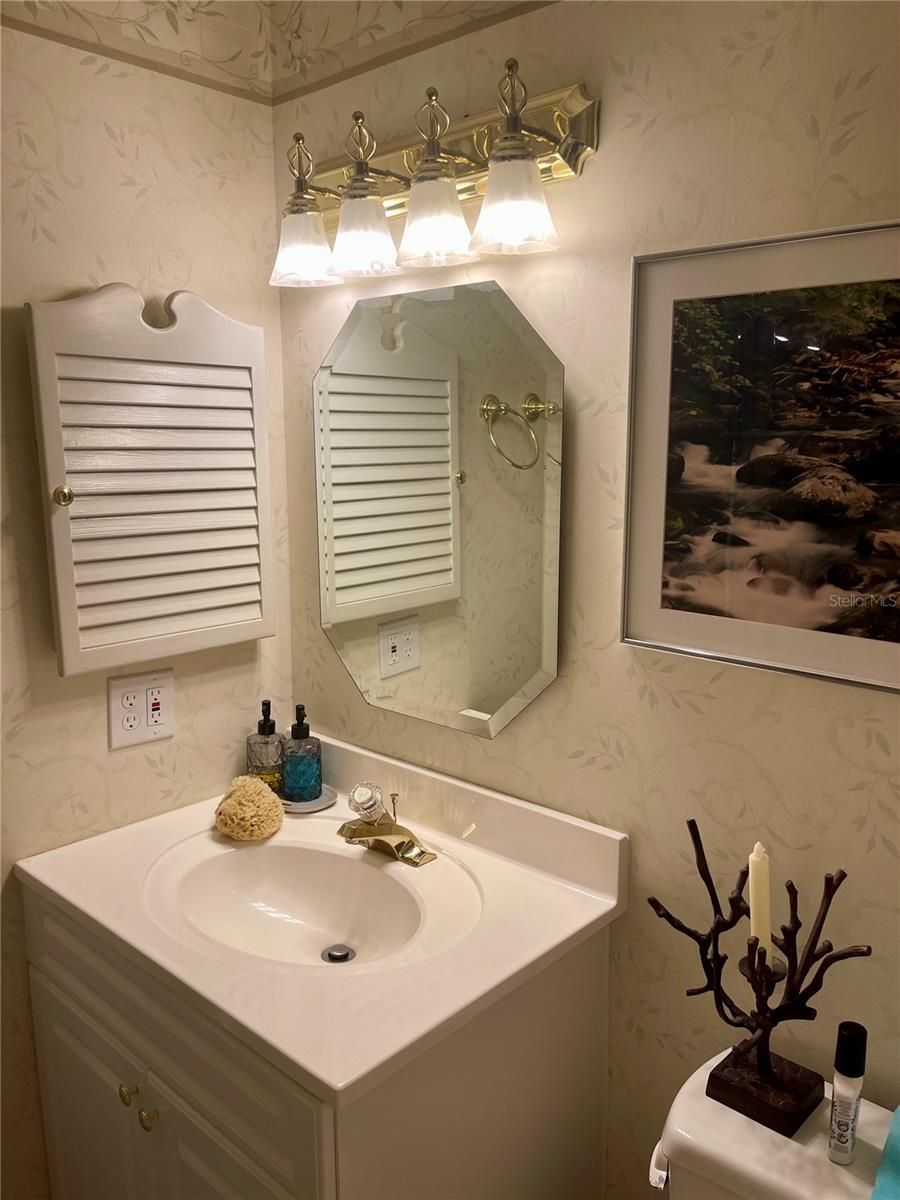 GARDENS THE CONDO - Residential Lease