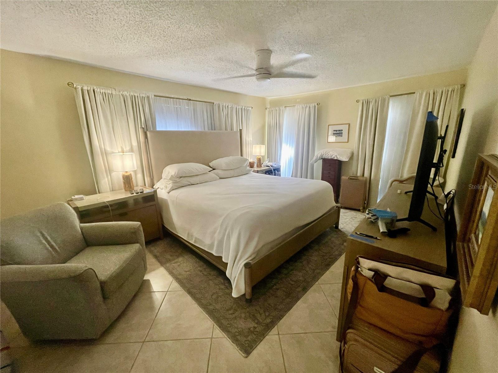 GARDENS THE CONDO - Residential Lease