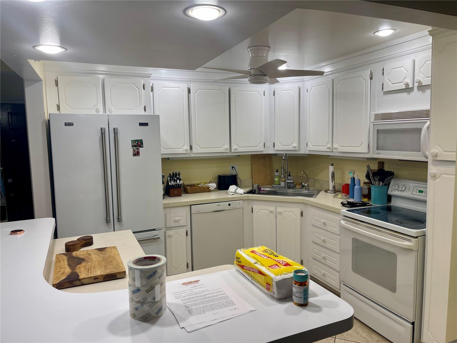 GARDENS THE CONDO - Residential Lease