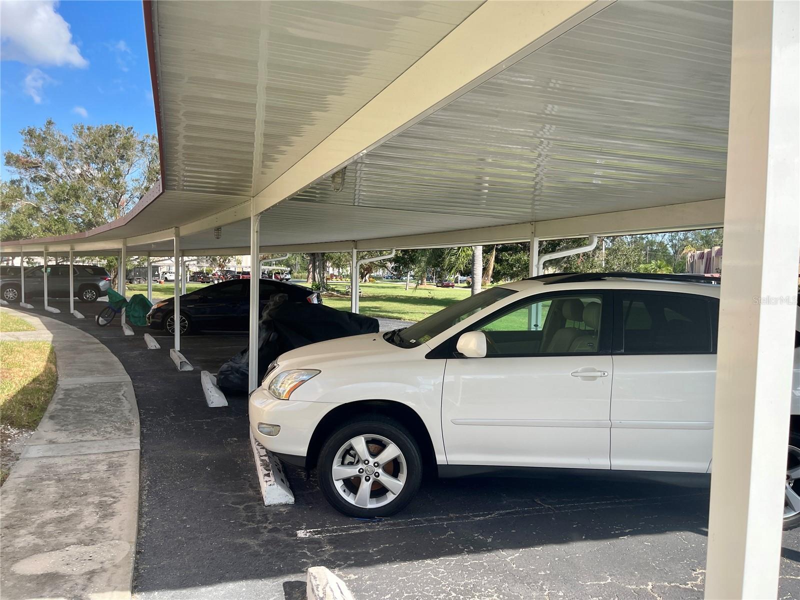 GARDENS THE CONDO - Residential Lease