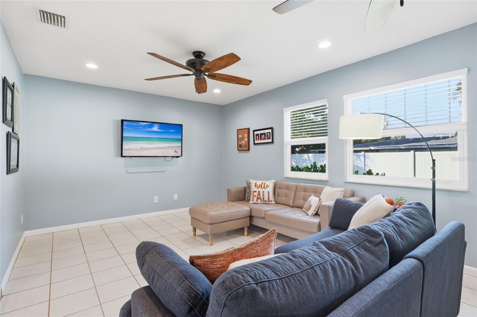 SOUTH GATE - Residential