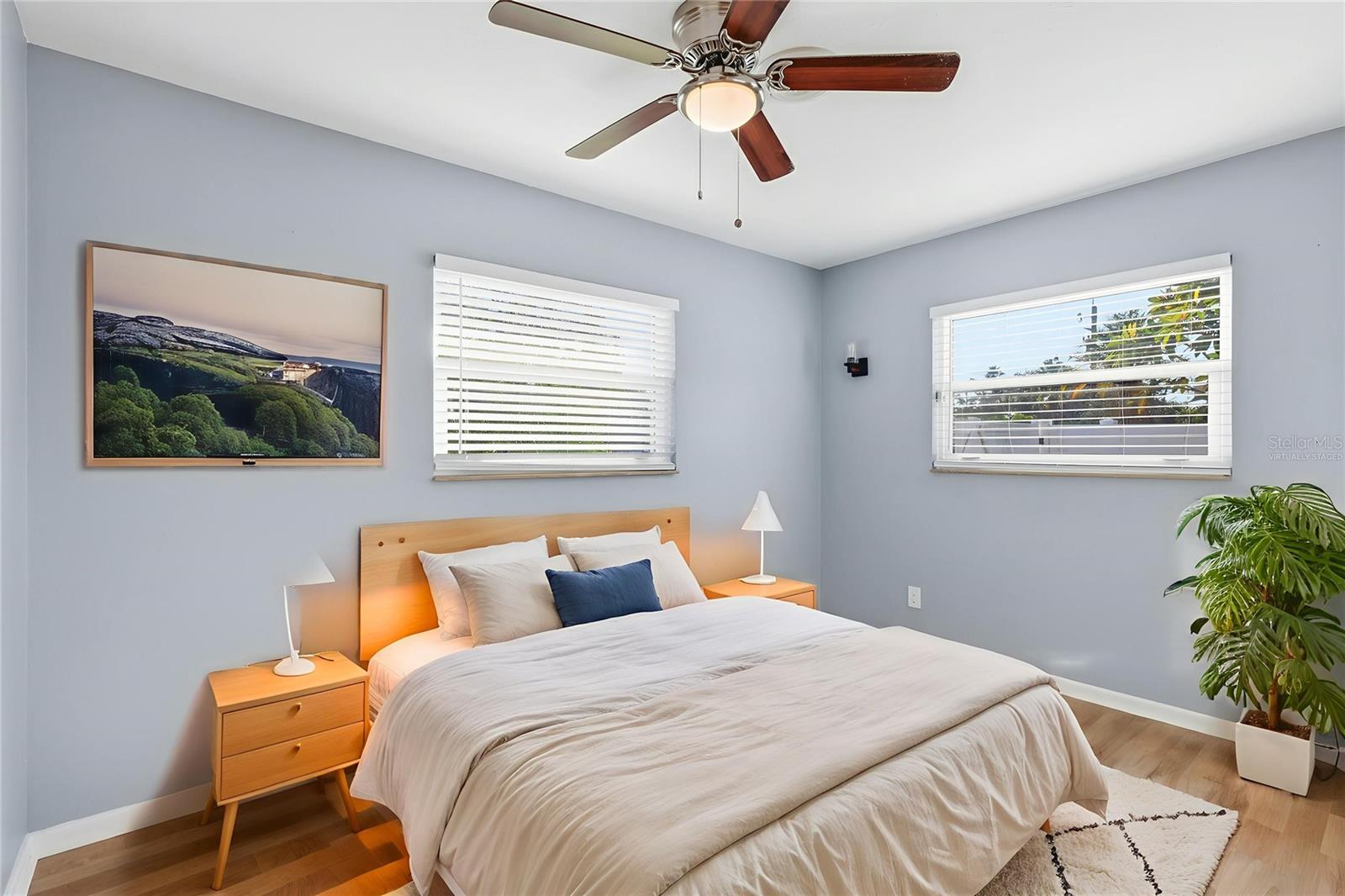 SOUTH GATE - Residential