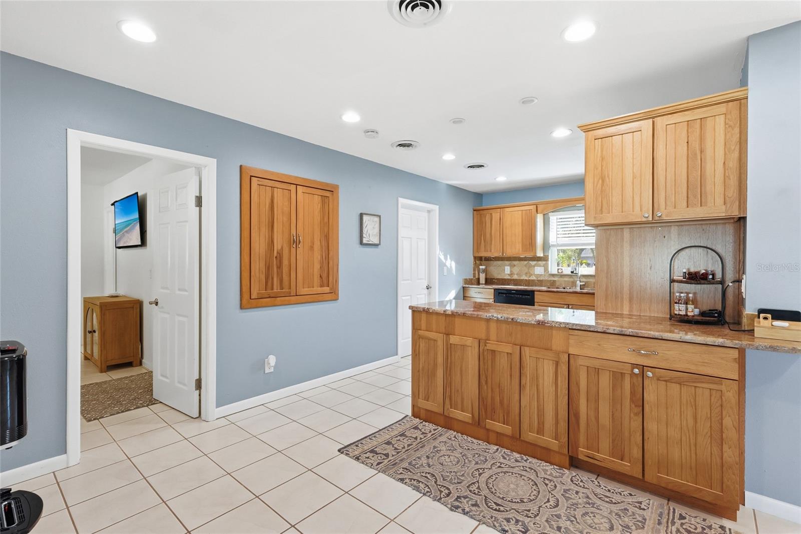 SOUTH GATE - Residential