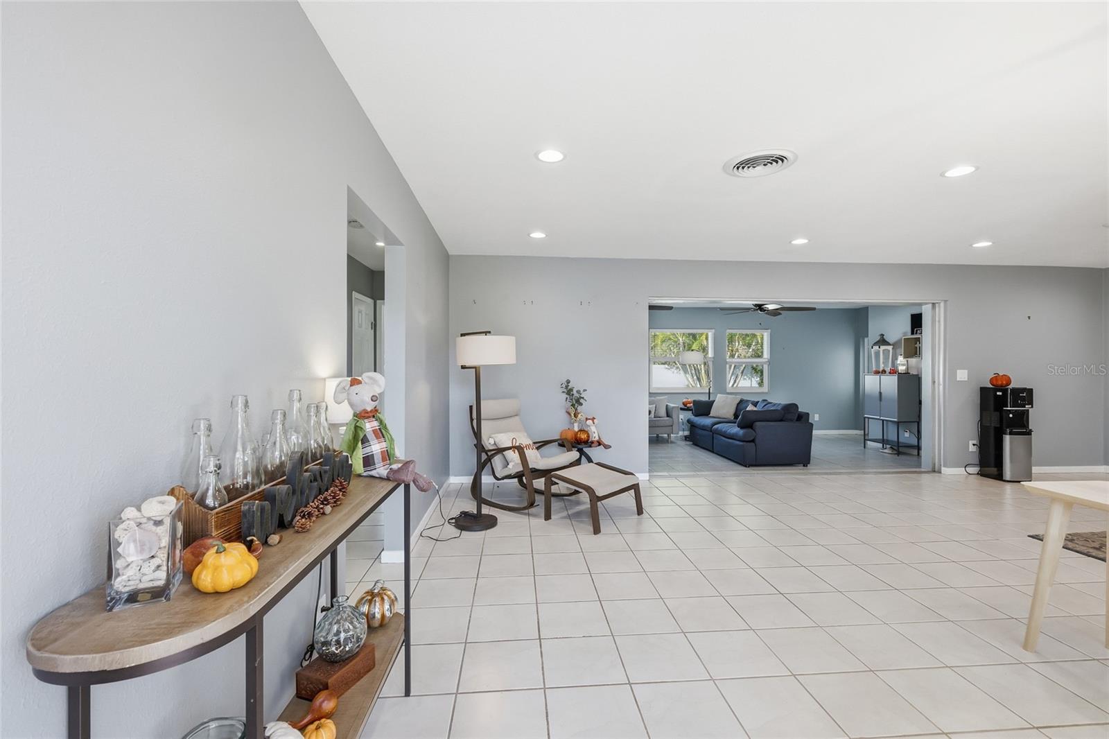 2437 CLEMATIS STREET