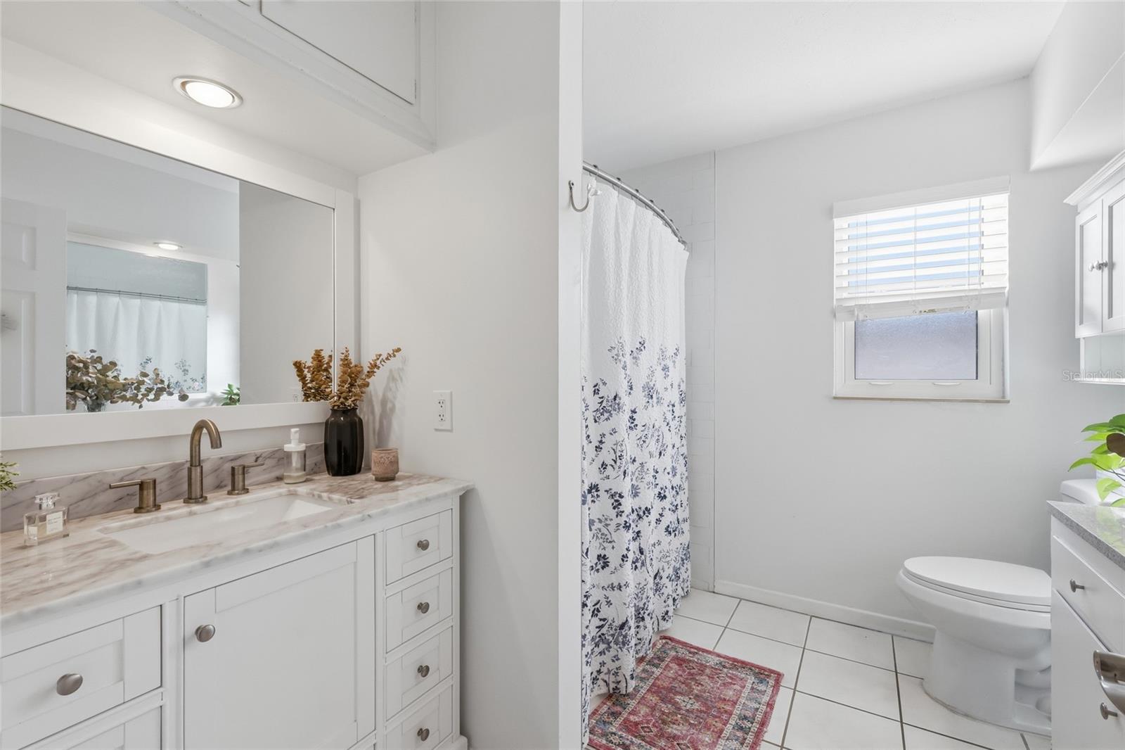 SOUTH GATE - Residential