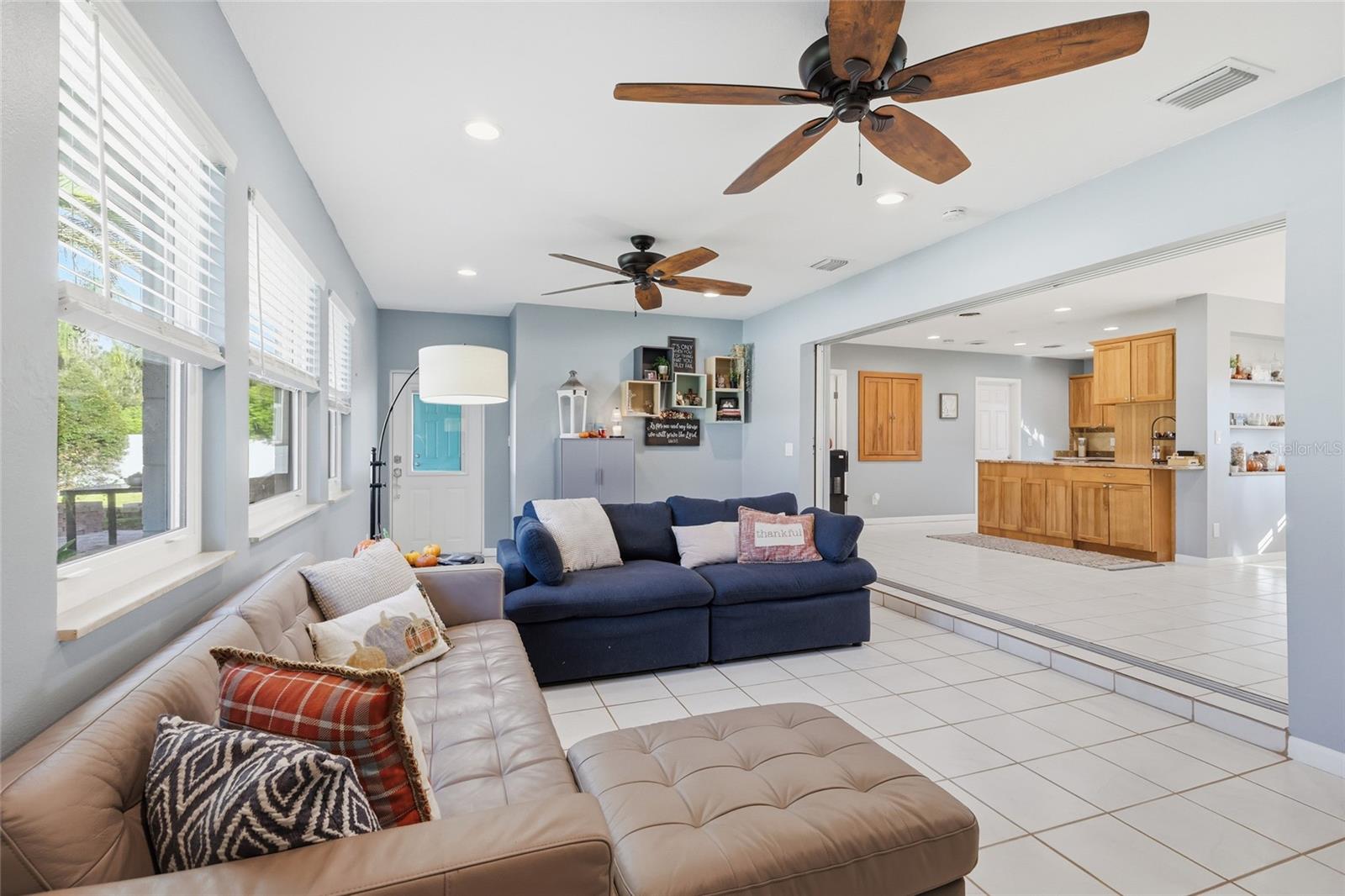 SOUTH GATE - Residential