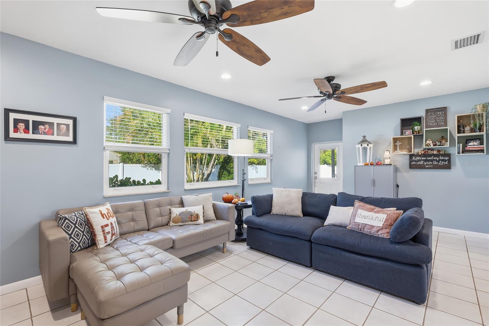 SOUTH GATE - Residential