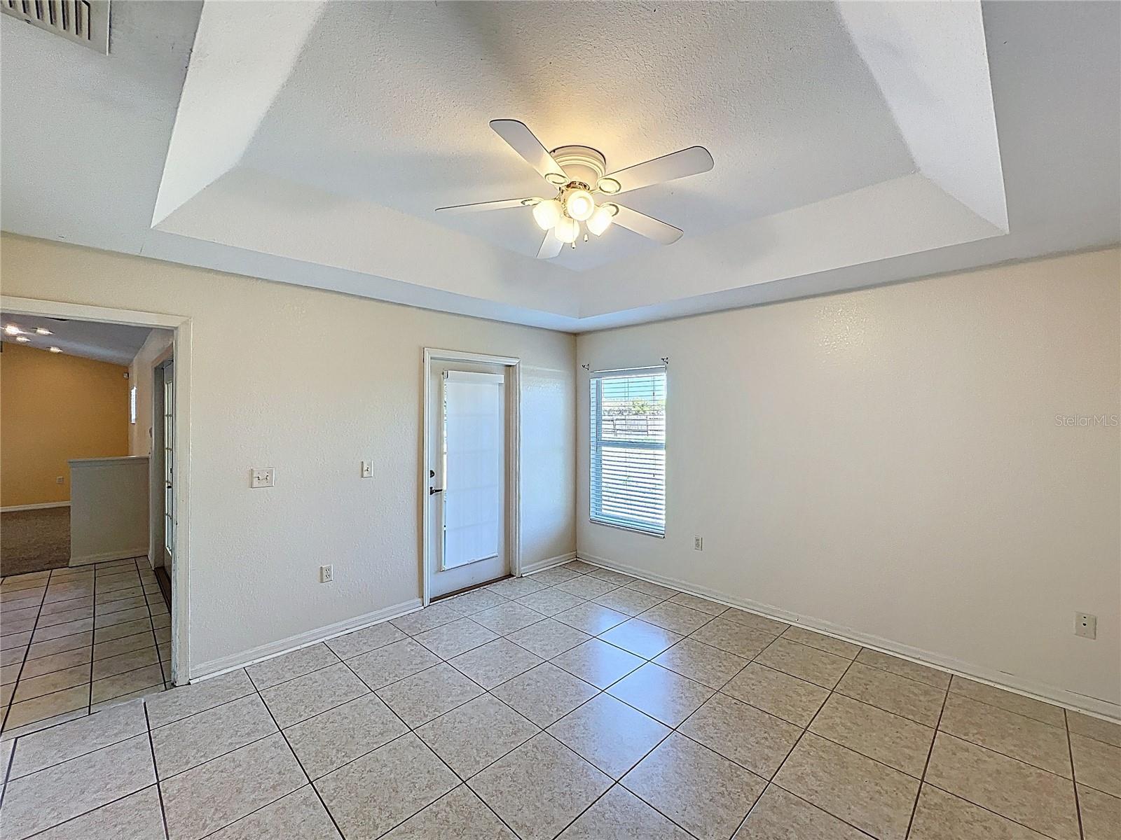 FOX LAKES - Residential