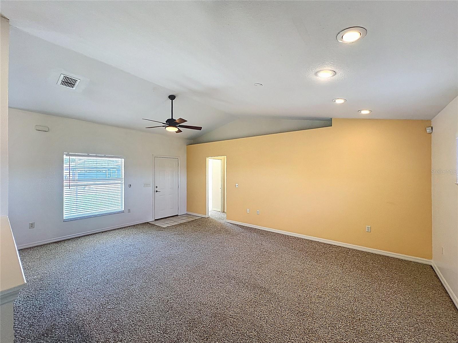 FOX LAKES - Residential