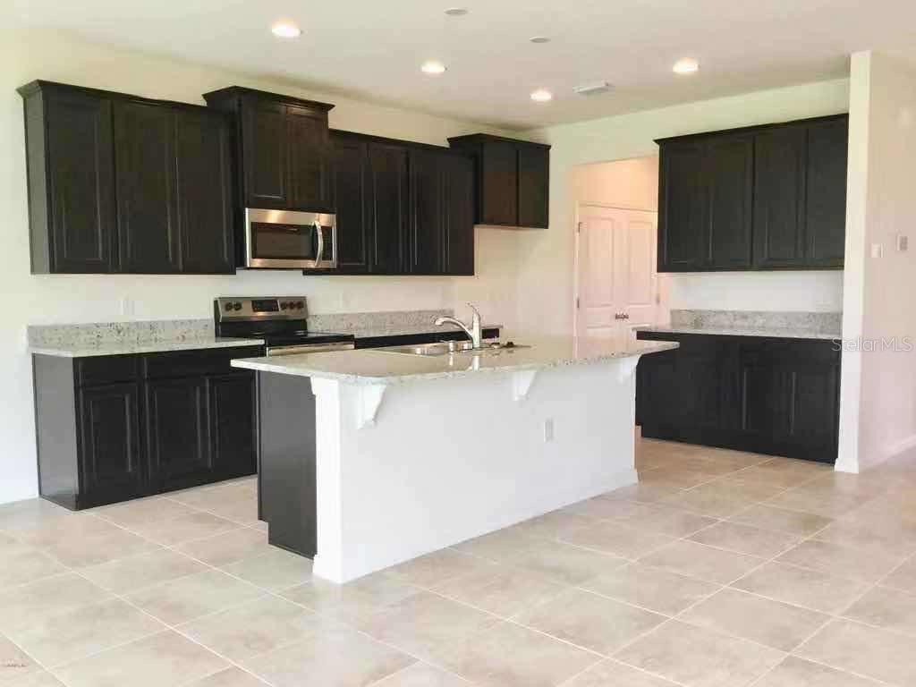 PRESERVE/HEATH BROOK PH 01 - Residential Lease