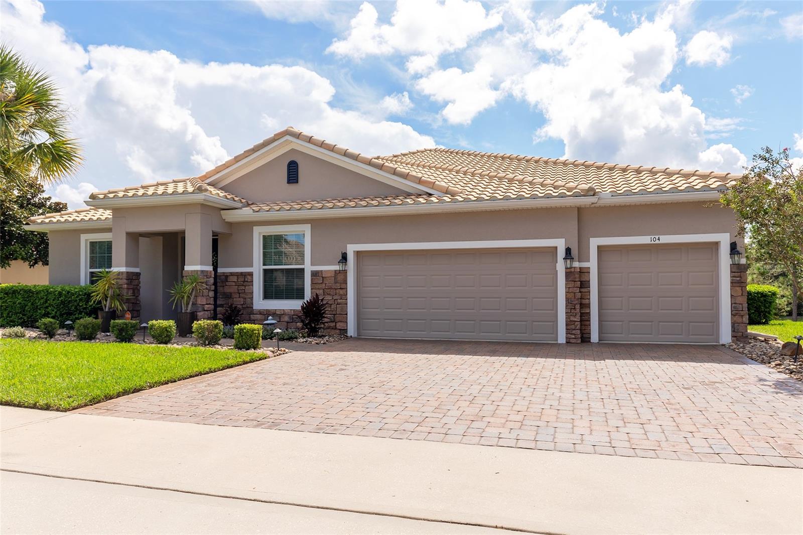 104 CASA BELLA BOULEVARD