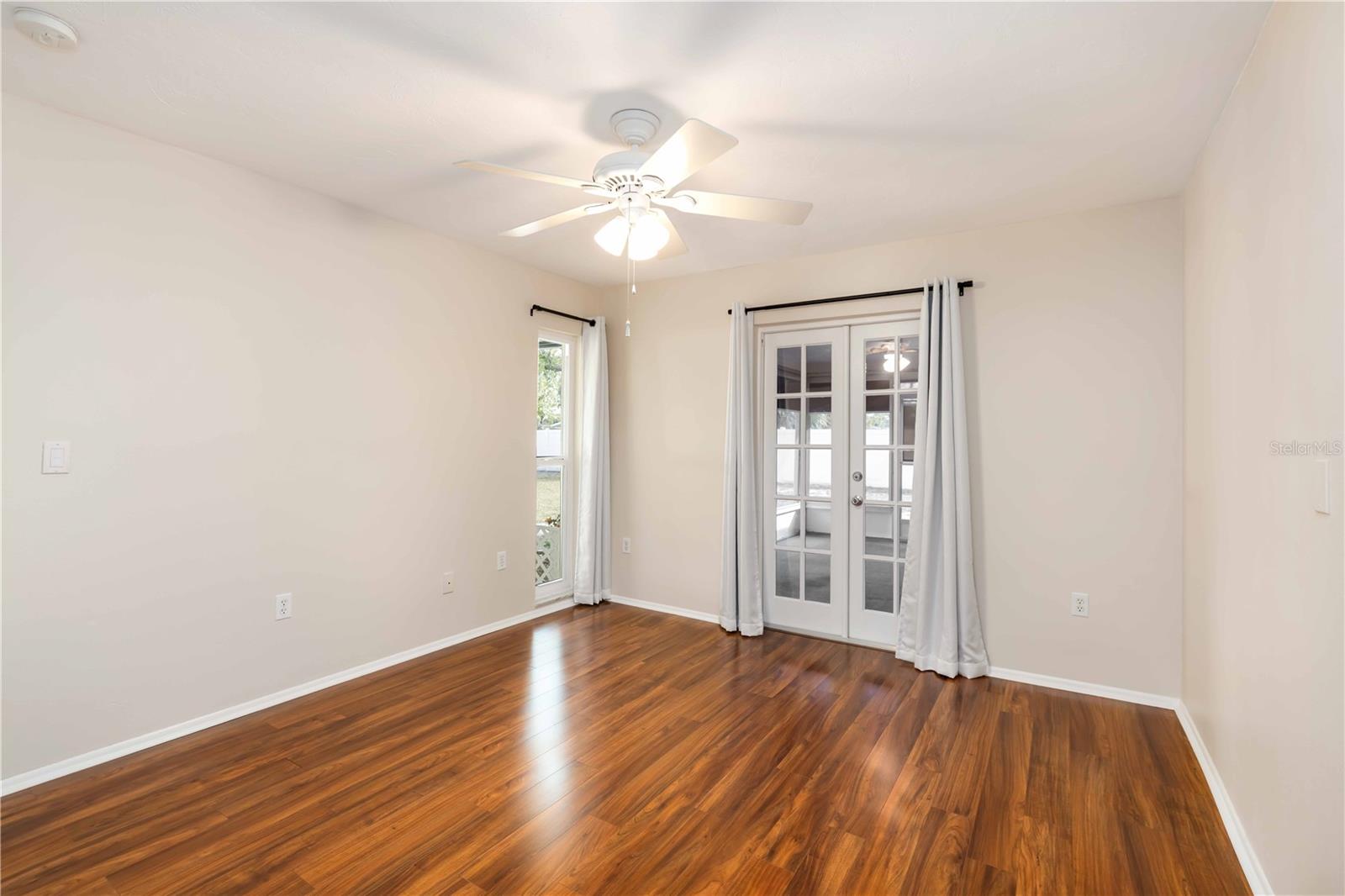 SARASOTA SPGS - Residential