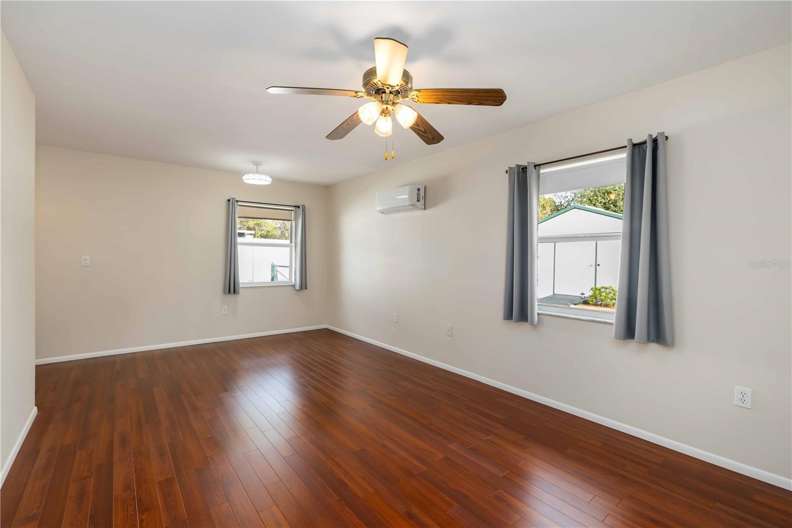 SARASOTA SPGS - Residential