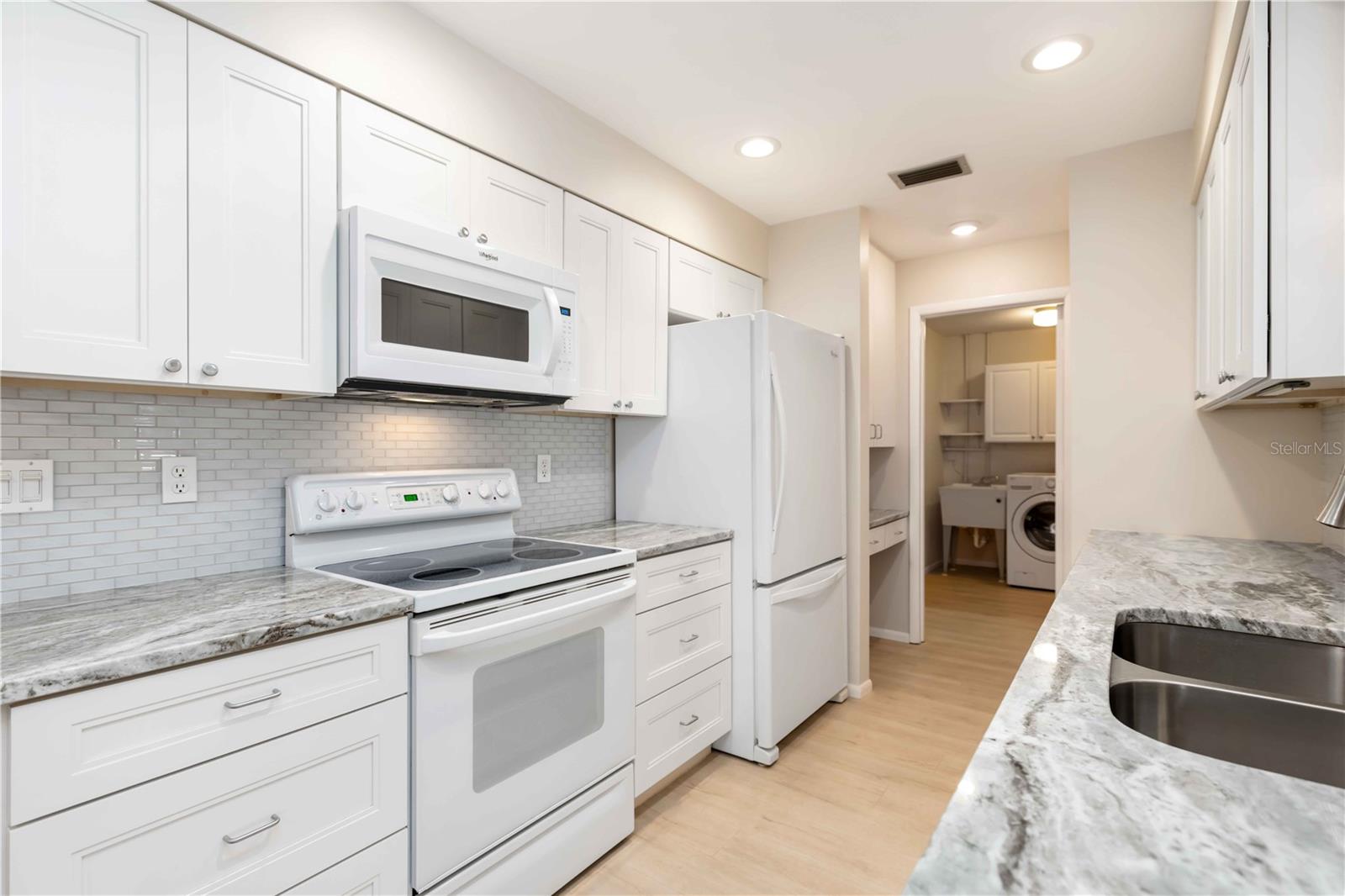 SARASOTA SPGS - Residential