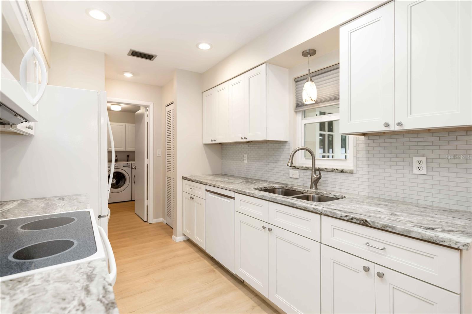 SARASOTA SPGS - Residential