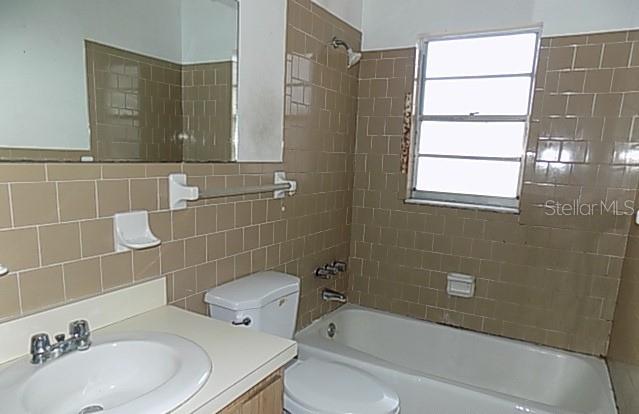 ROSEDALE MANOR - Residential