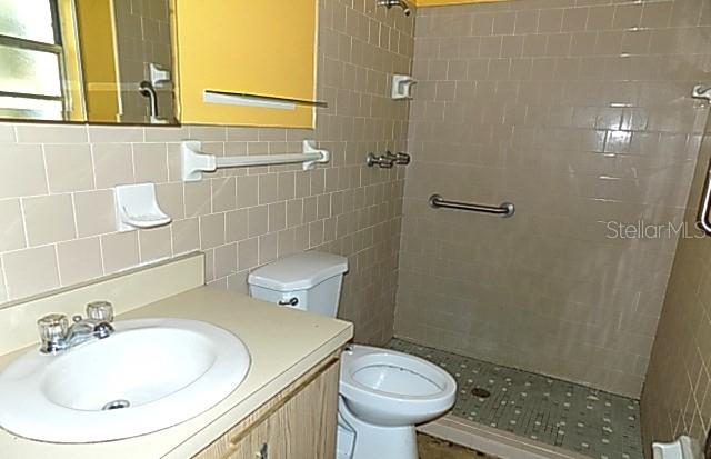 ROSEDALE MANOR - Residential