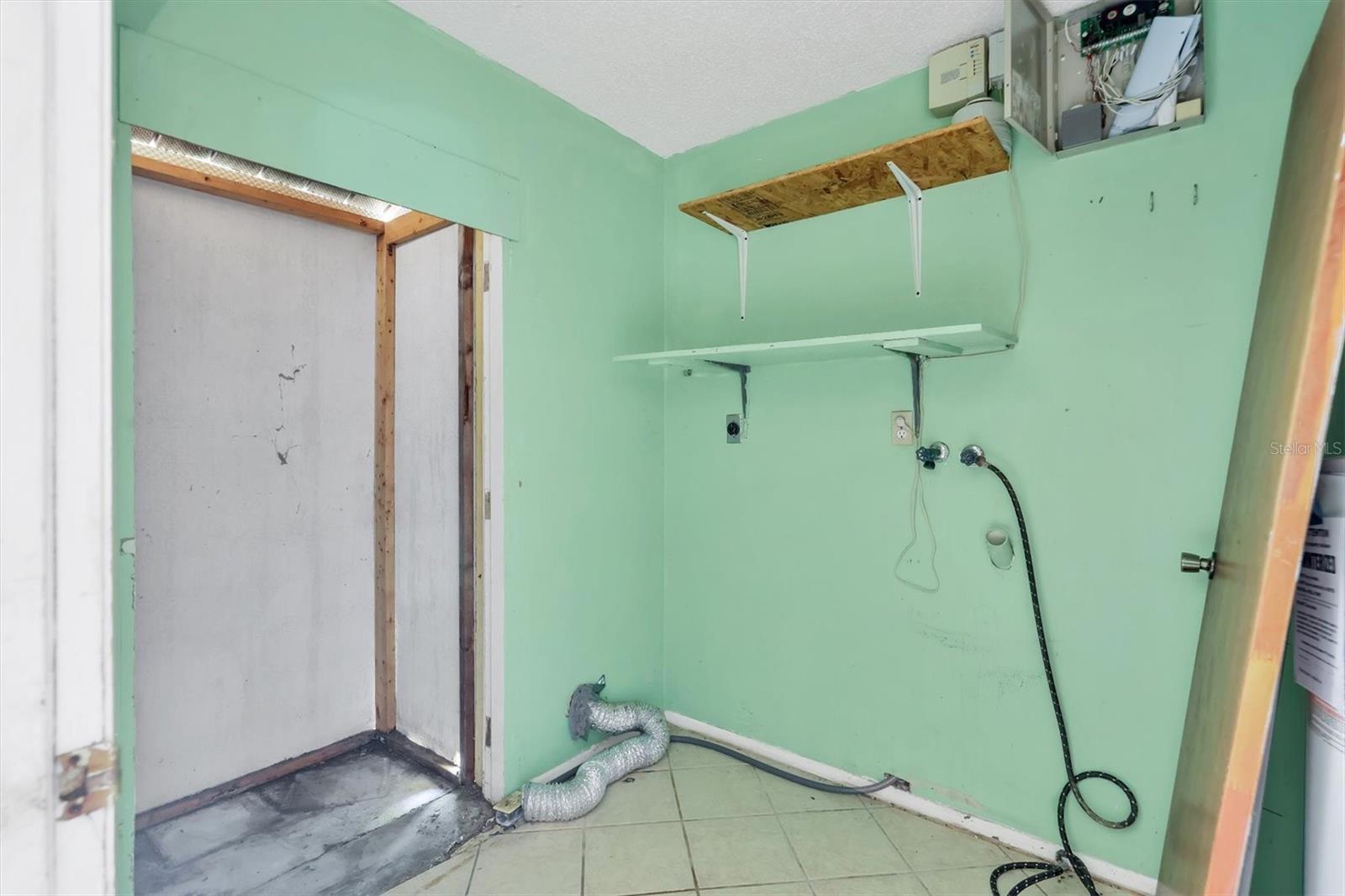 ROSEDALE MANOR - Residential