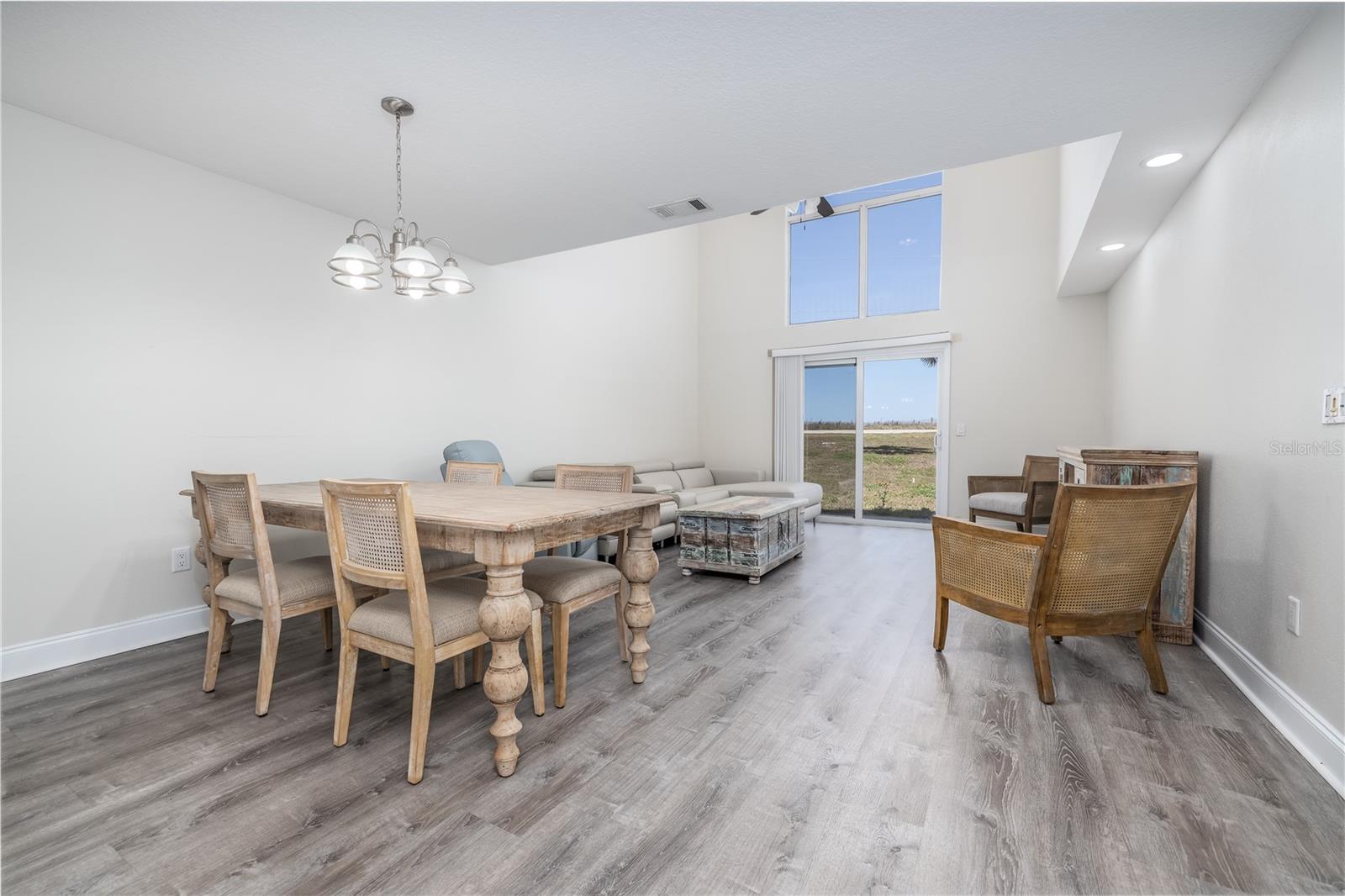 AVALON BY SEA - Residential