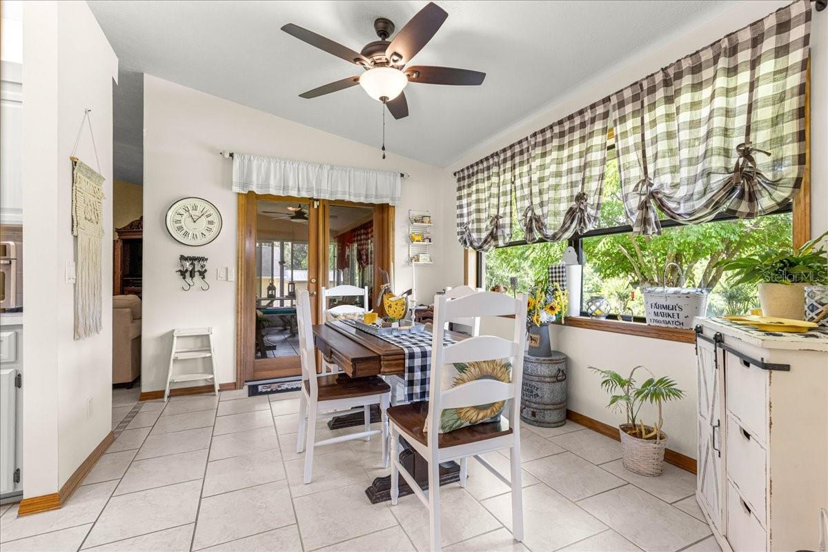 SUNRISE LAKE ESTATES - Residential