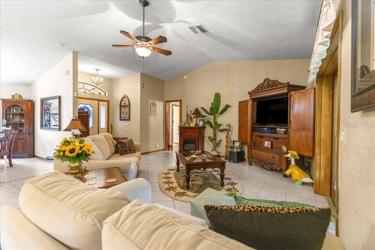 SUNRISE LAKE ESTATES - Residential