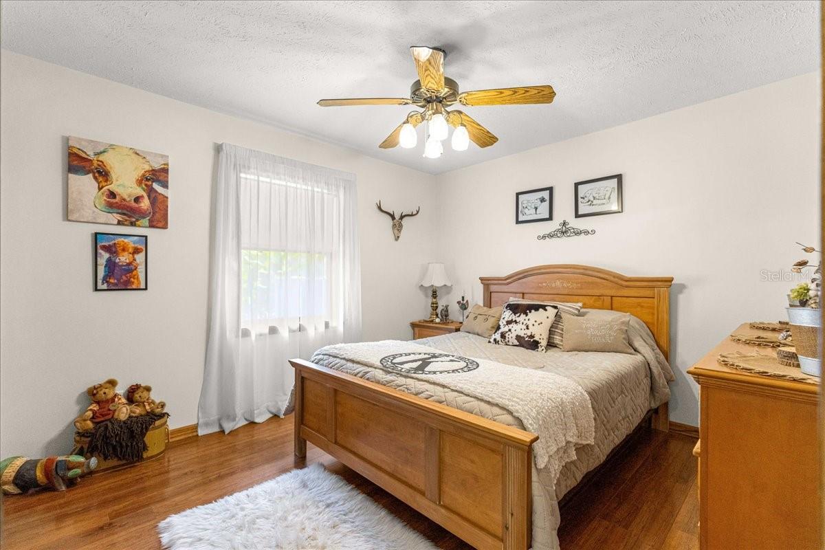 SUNRISE LAKE ESTATES - Residential