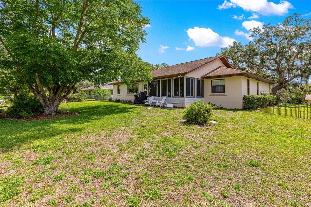 SUNRISE LAKE ESTATES - Residential
