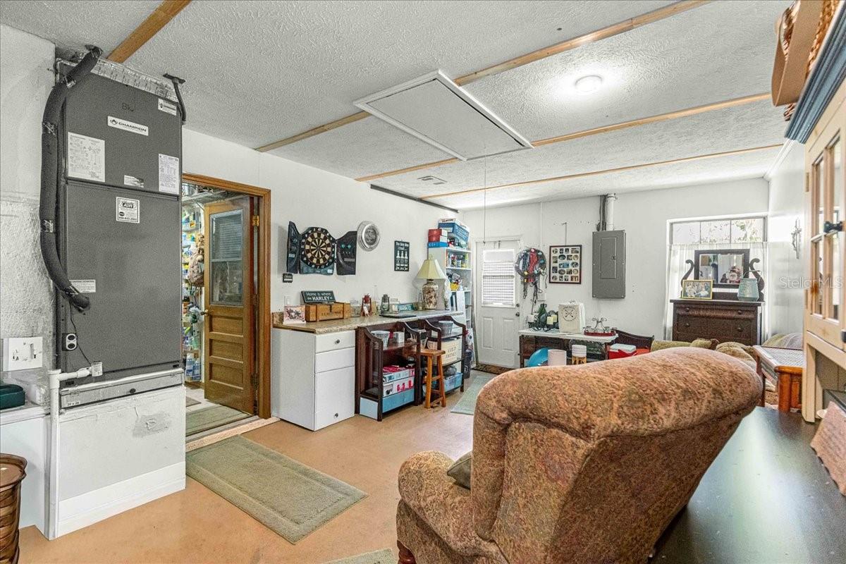SUNRISE LAKE ESTATES - Residential