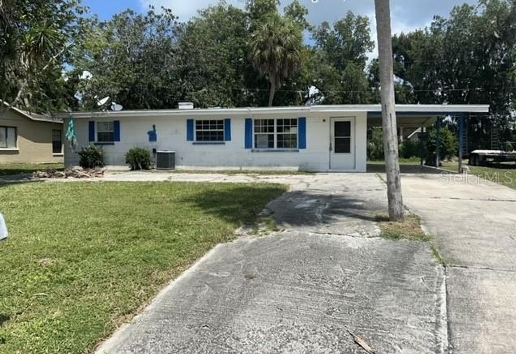 Photo of 820 32nd Street E, Palmetto, FL 34221 (MLS # N6133035)