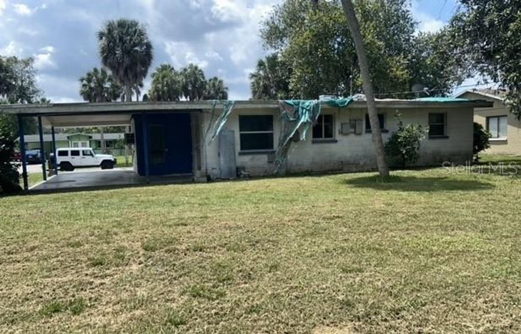 Photo of 820 32nd Street E, Palmetto, FL 34221 (MLS # N6133035)