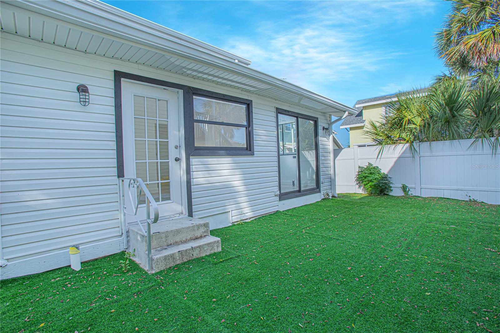 FUQUAYS DAYTONA BEACH - Residential