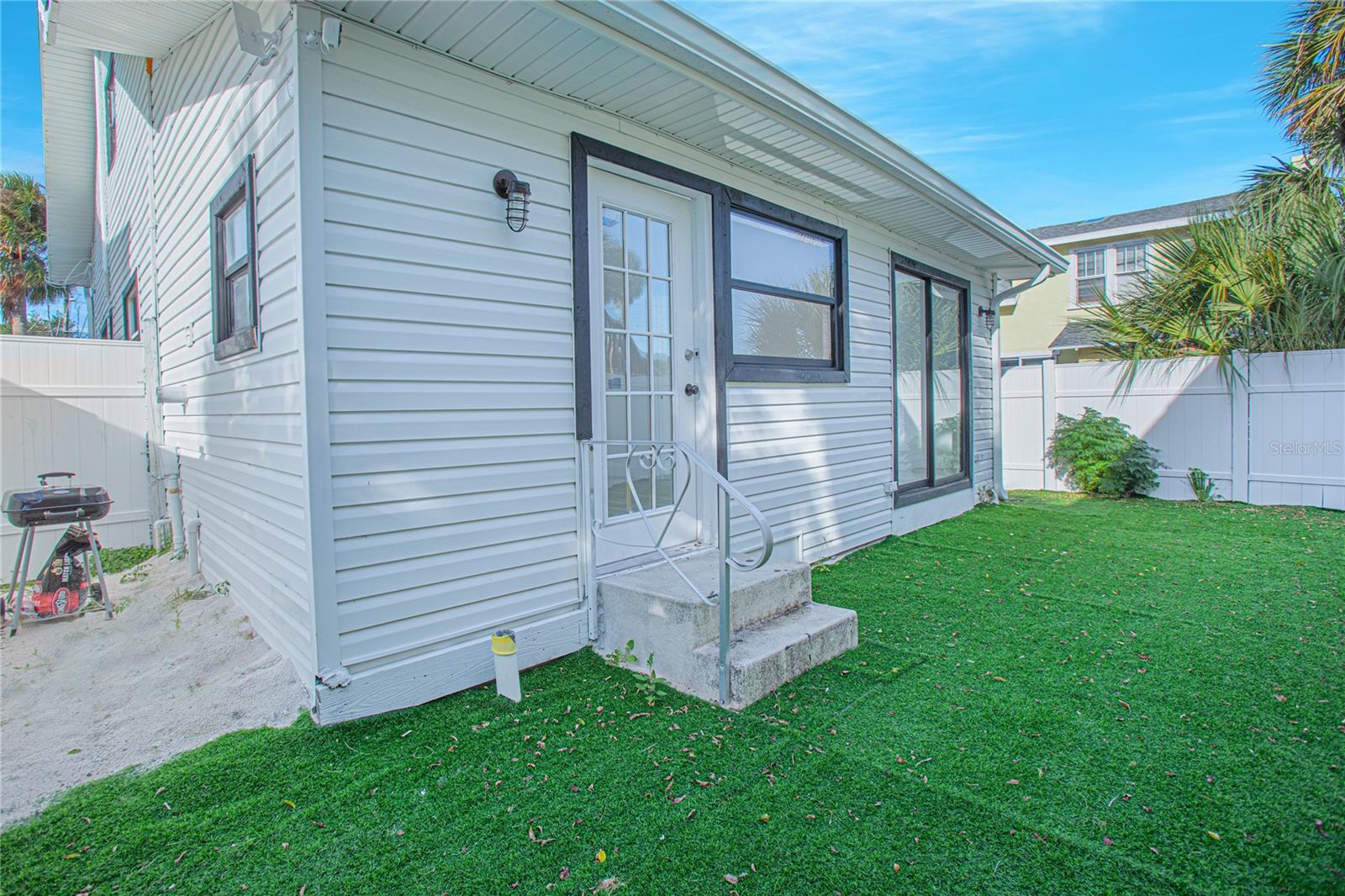 FUQUAYS DAYTONA BEACH - Residential