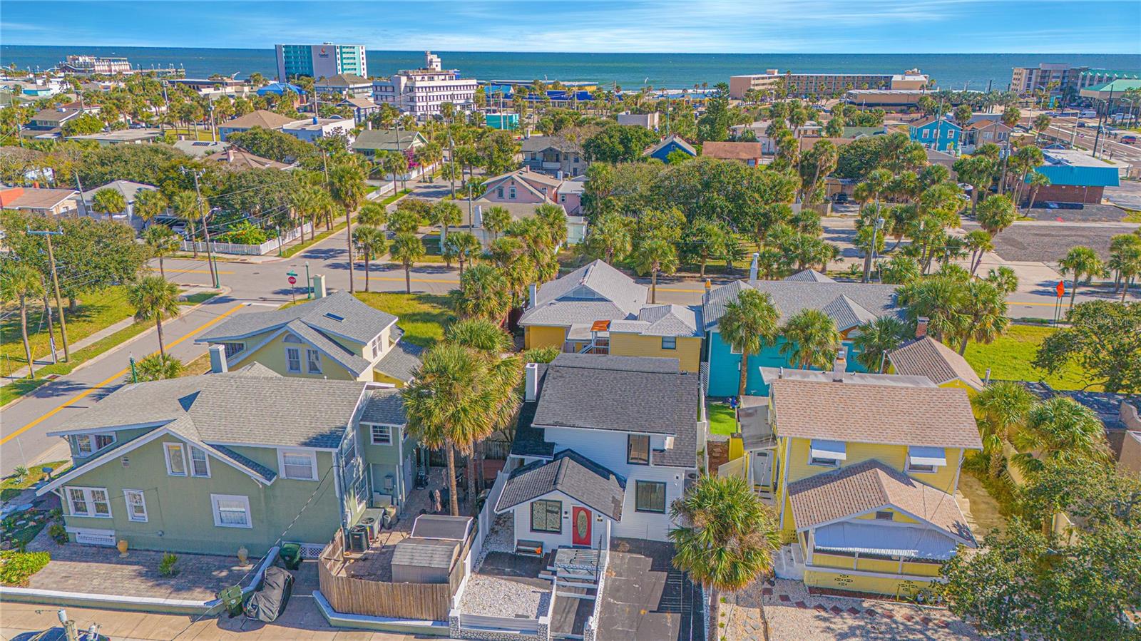 207 S OLEANDER AVENUE