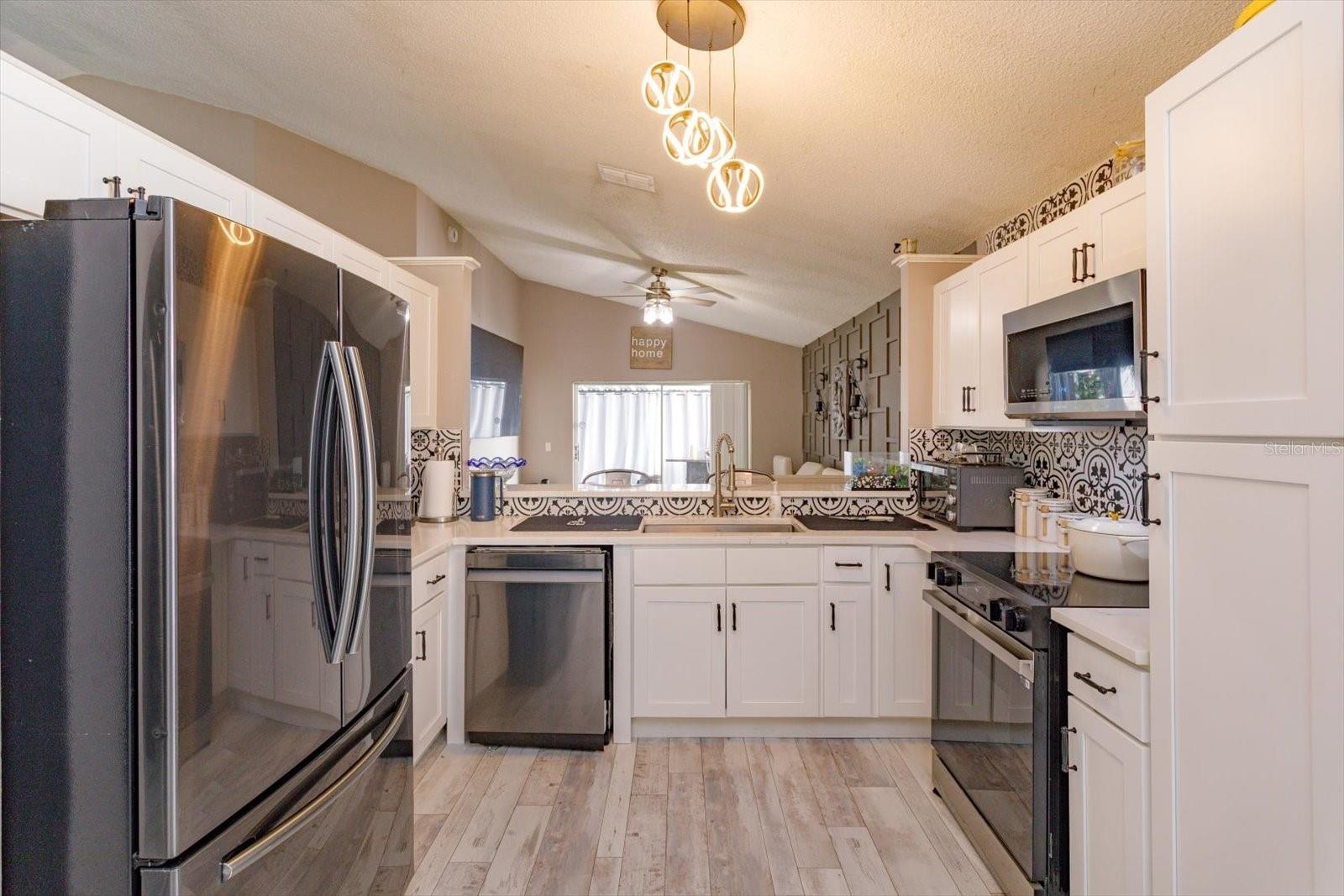 GREENWOOD LAKES UNIT D-3B 1ST ADD - Residential Lease