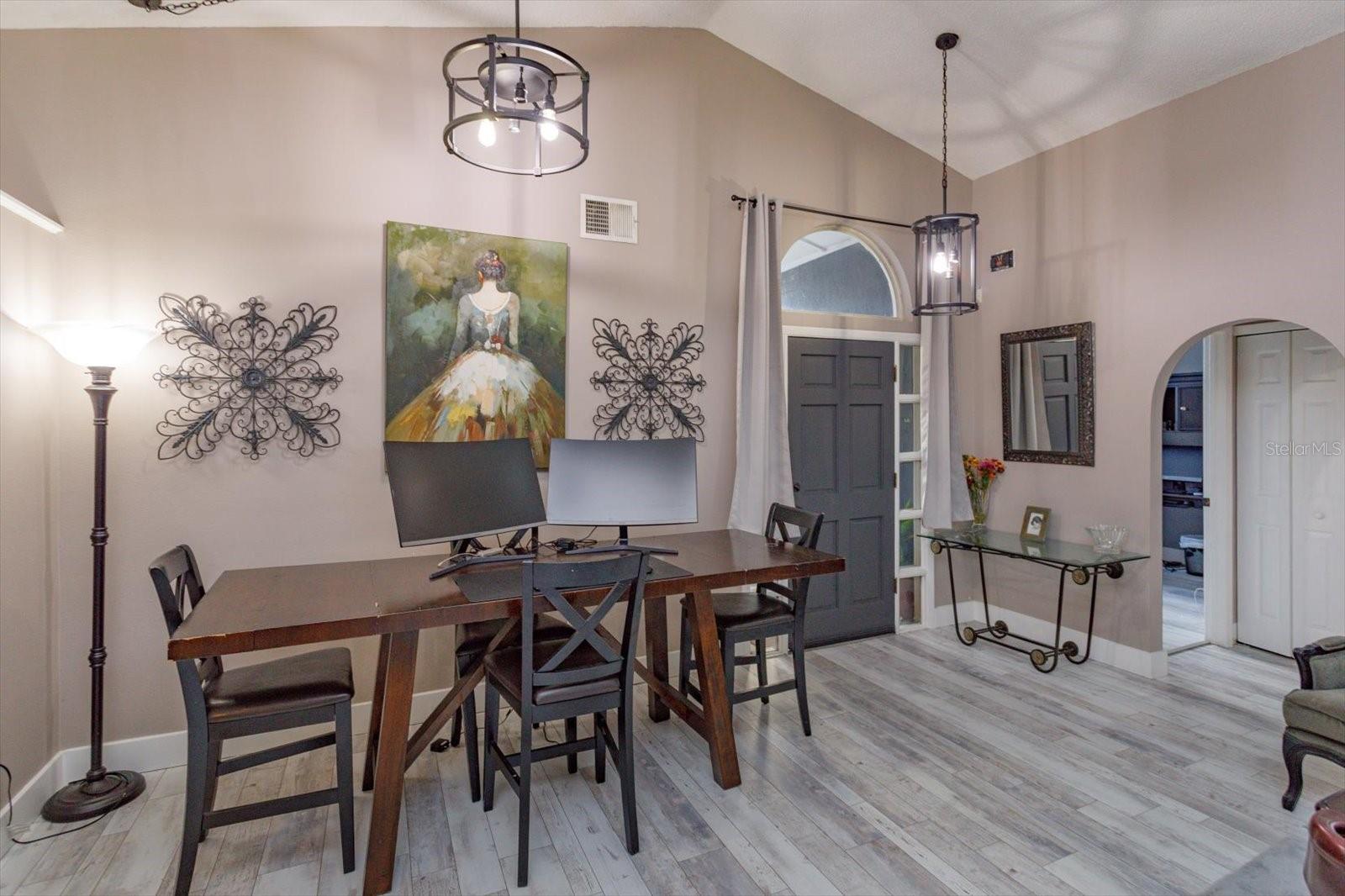 GREENWOOD LAKES UNIT D-3B 1ST ADD - Residential Lease