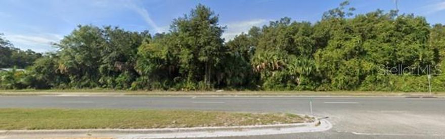 This 0.92-acre residential lot in Chiefland, FL, offers a fantastic opportunity to build your dream home. Located just off S Main St, the property combines the convenience of easy access to major roads with the peacefulness of a rural setting.

The lot provides plenty of space for a custom home, with room for gardens, outdoor activities, or additional structures. It’s a short drive from downtown Chiefland.

Zoned for residential use and ready for development, this property is an ideal choice for those seeking a tranquil spot to settle or invest in a growing area.