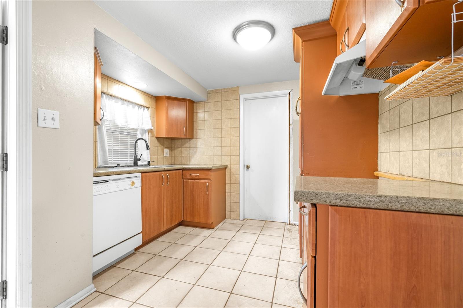 SOUTH VENICE - Residential