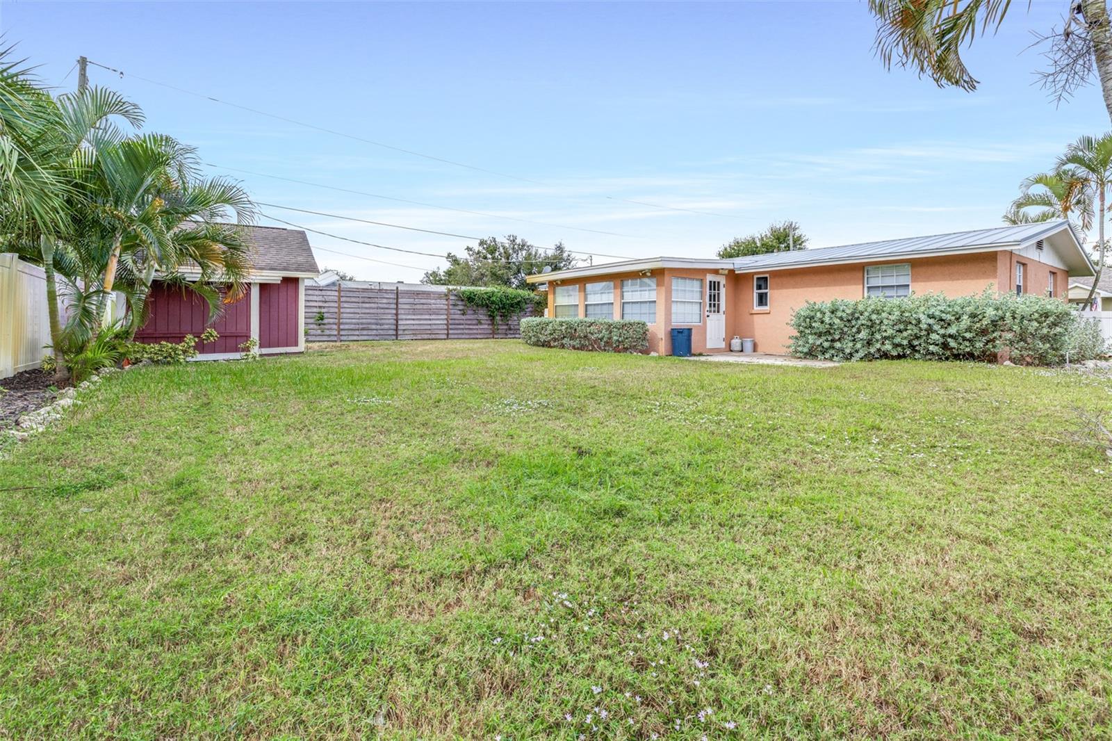 SOUTH VENICE - Residential