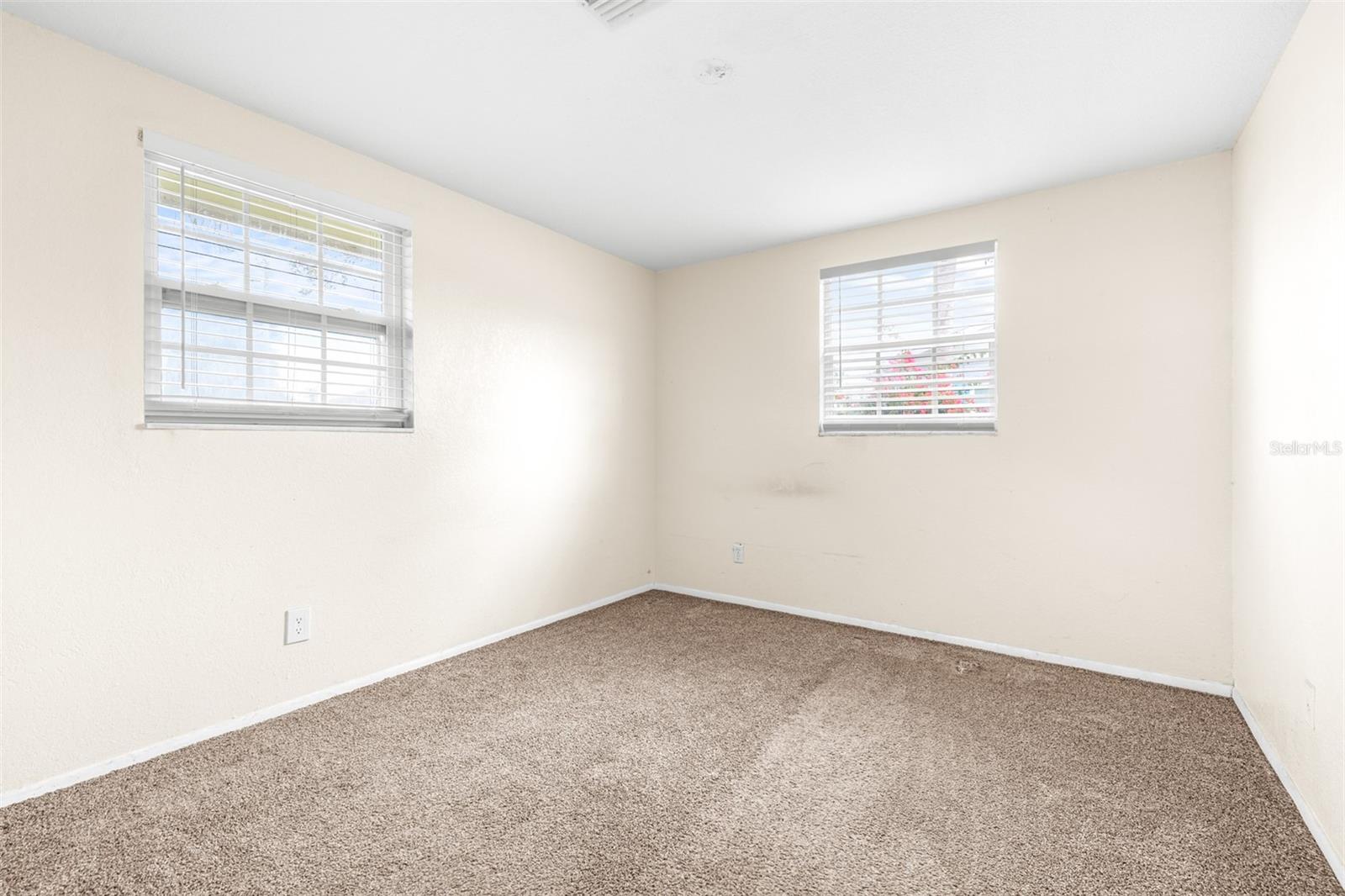 SOUTH VENICE - Residential