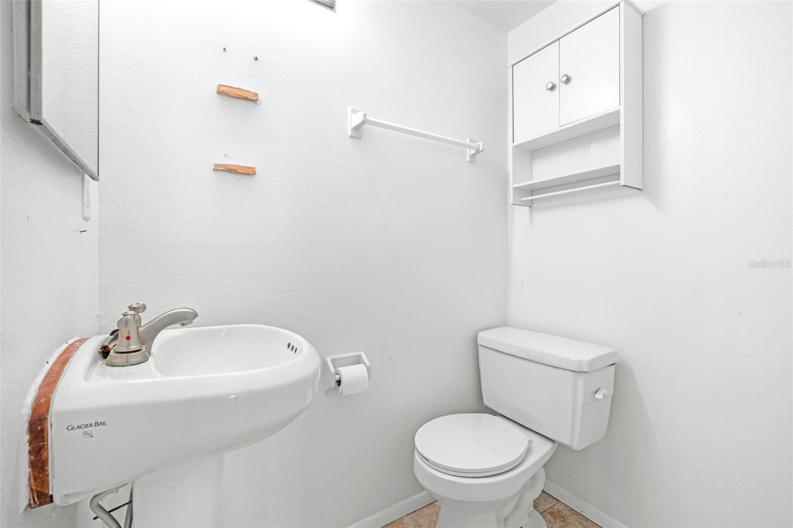 SOUTH VENICE - Residential