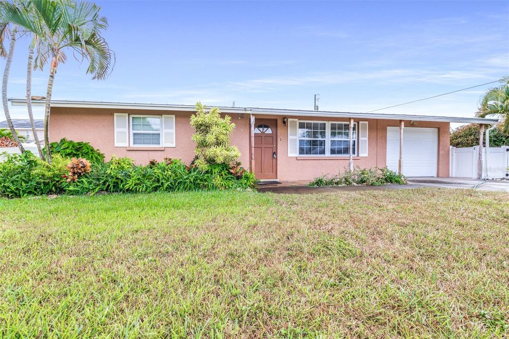 Photo of 655 Carmel Road, Venice, FL 34293 (MLS # TB8444102)