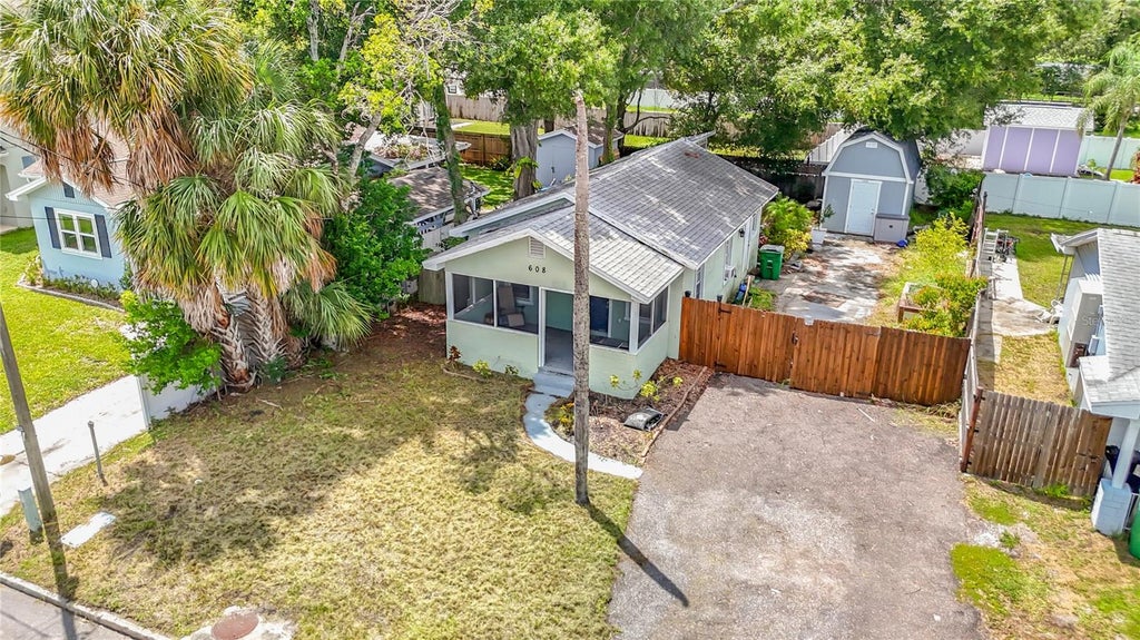 Photo of 608 N Lincoln Avenue, Tampa, FL 33609 (MLS # TB8544478)