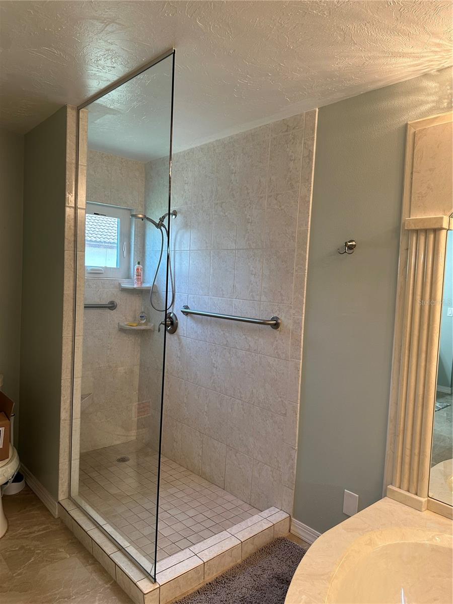 MEADOWS THE - Residential Lease