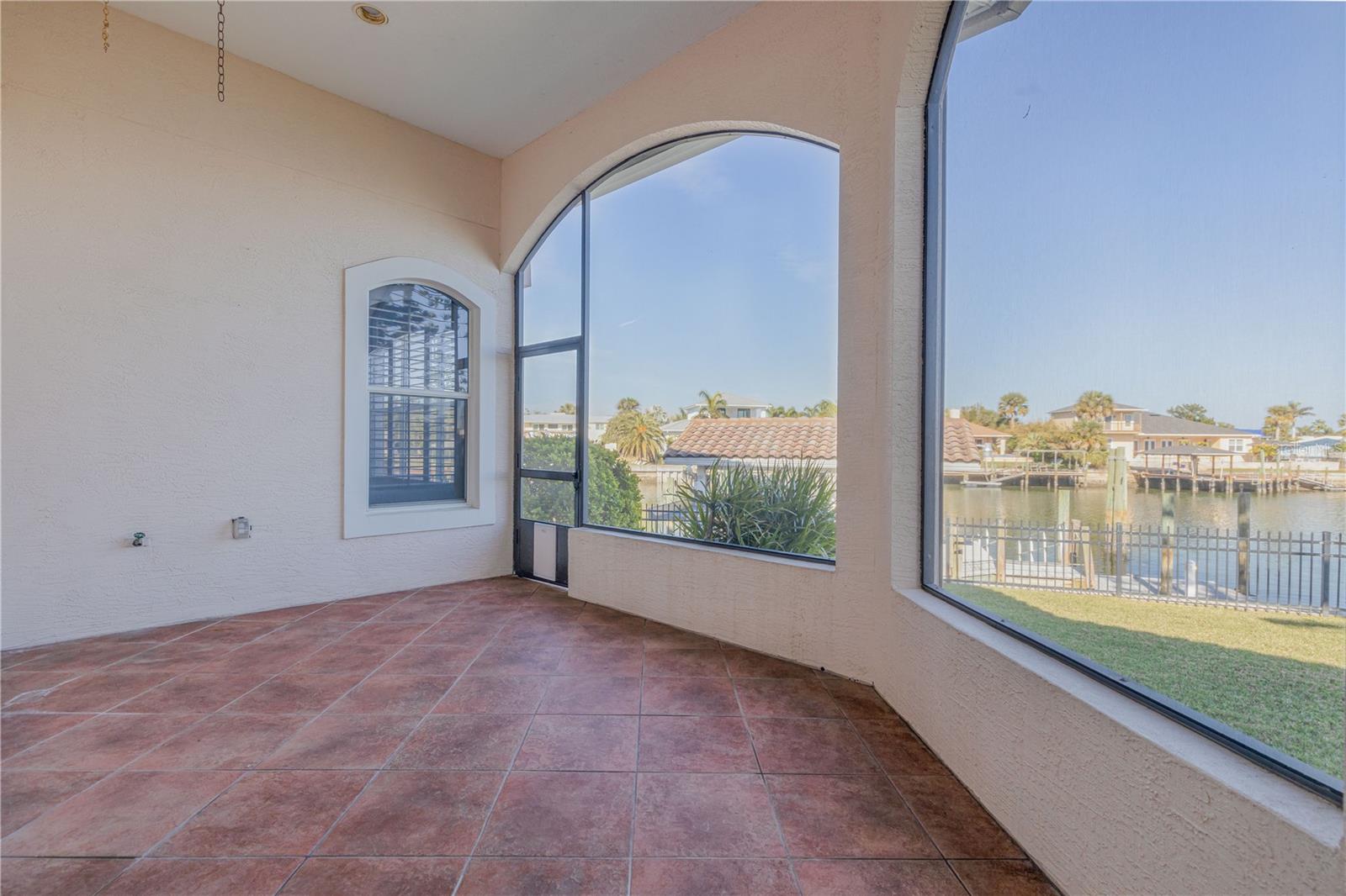 VENEZIA UNIT 02 - Residential