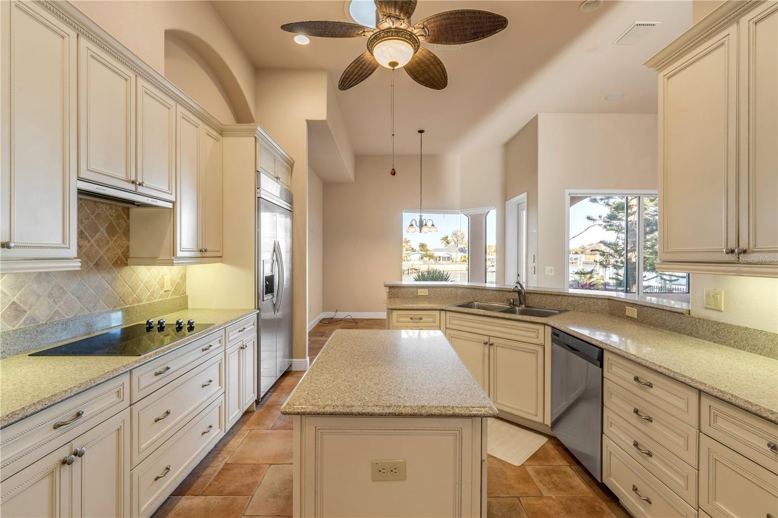 VENEZIA UNIT 02 - Residential