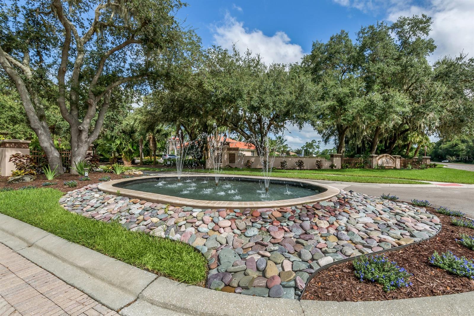 SAWGRASS - Residential