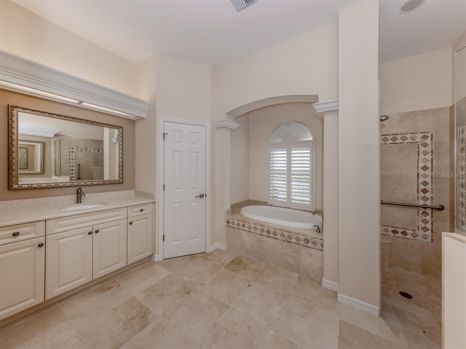 SAWGRASS - Residential