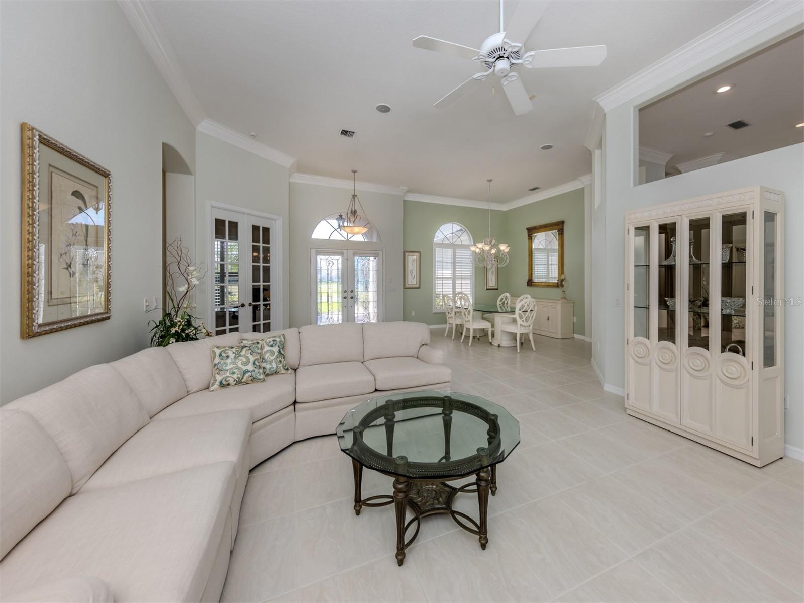 SAWGRASS - Residential