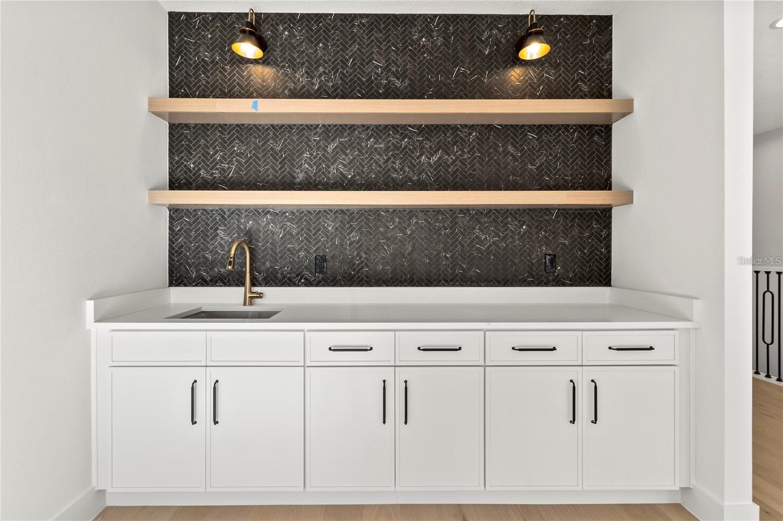 SAWYER SHORES SUB - Residential Lease